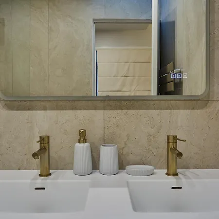 Center Of By Studio Prestige Paris
