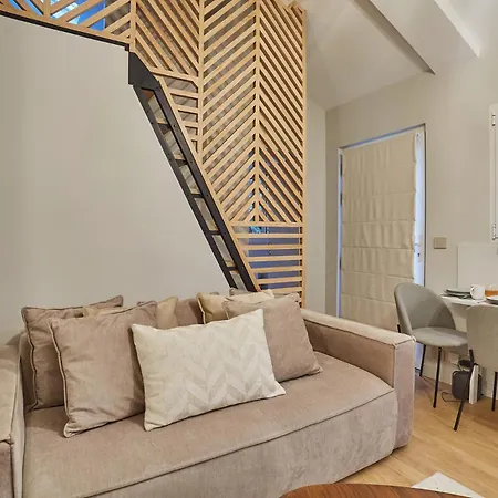 Center Of By Studio Prestige *